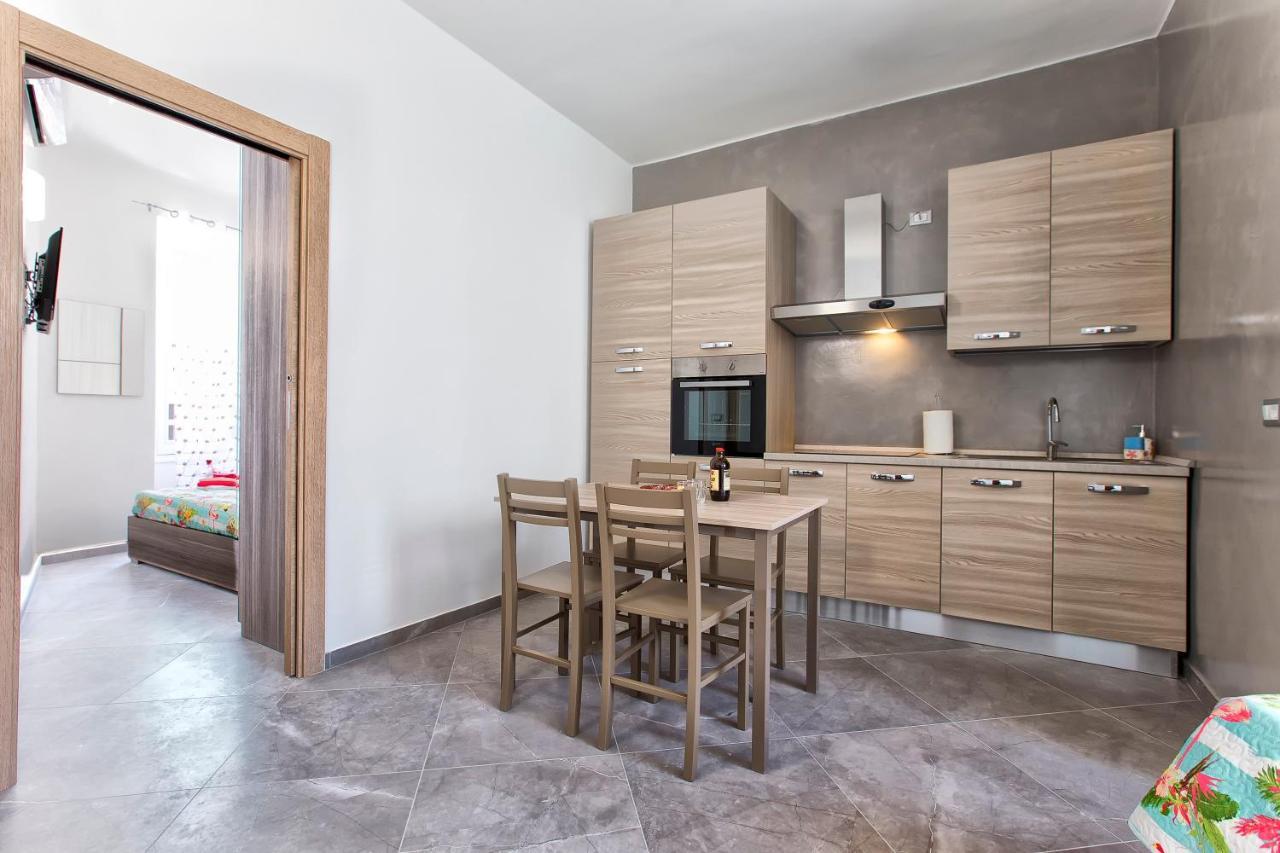 אלגהרו Nonna Adelina Apartments & Rooms מראה חיצוני תמונה